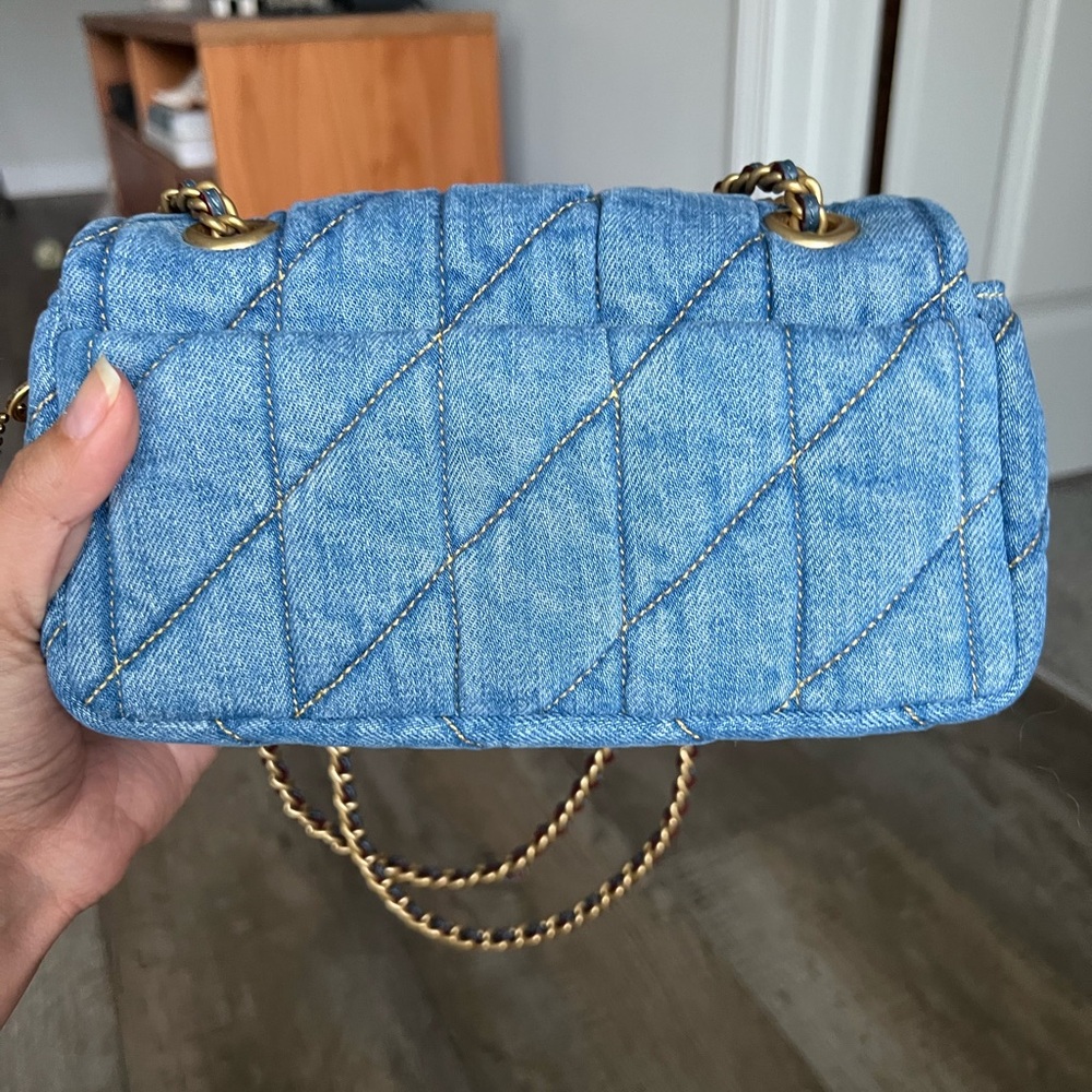 Coach Blue Quilted Shoulder Bag with Gold Chain - Picture 5 of 14